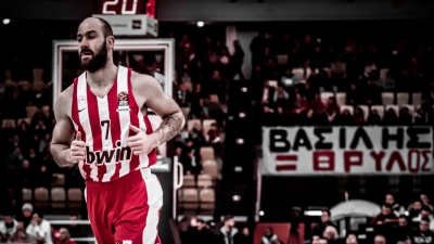 Βασίλης Σπανούλης: Ένα παιδί... 40 ετών «που ονειρεύτηκε να παίξει μπάσκετ» (video)