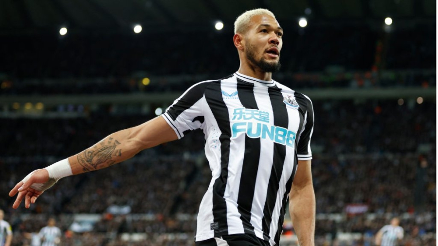 Ο Ζοέλιντον έμαθε το φύλο του παιδιού του στο «Σεντ Τζέιμς Παρκ»! (video)