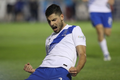 Ελλάδα – Βόρεια Ιρλανδία 2-1: Χάθηκε η μπάλα, την εμφάνισε στα δίχτυα ο Μασούρας! (video)