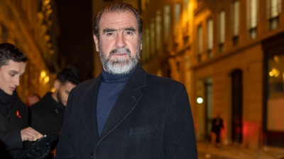 Τρολάρισμα από Καντονά: «Είμαι ο νέος προπονητής της Μάντσεστερ Γιουνάιτεντ»