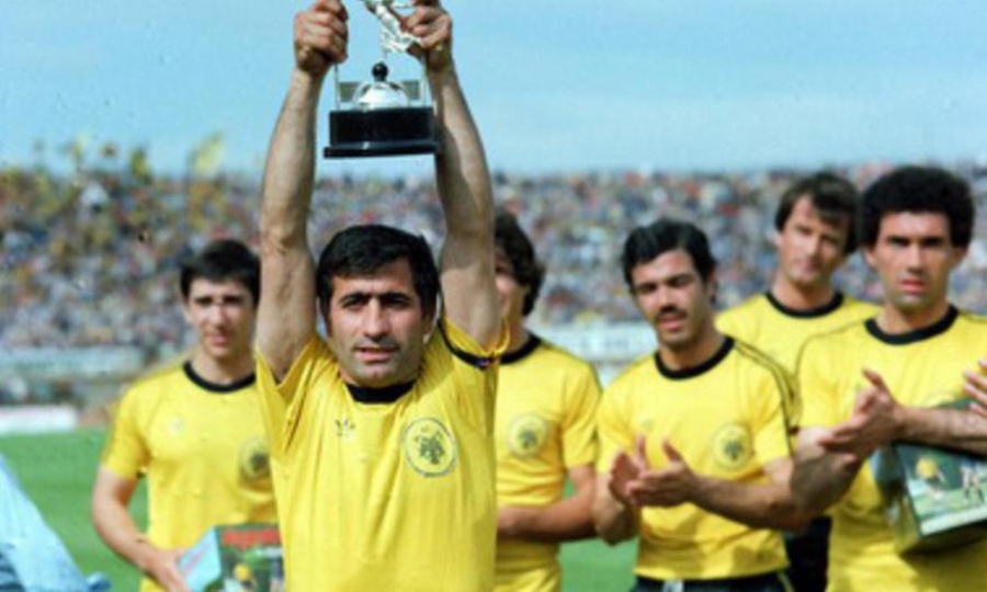 ΑΕΚ: Το παιχνίδι - τιμή για τον σπουδαίο Μίμη Παπαϊωάννου και η έκπληξη του Γκερντ Μίλερ (video)