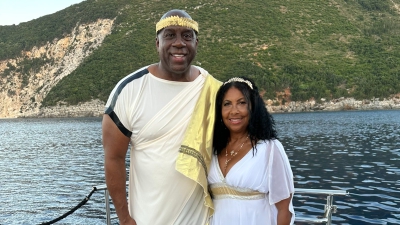 Ο Μάτζικ Τζόνσον ντύθηκε «Έλληνας θεός»! (video)