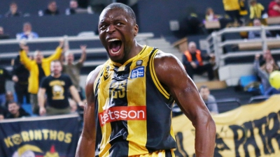 Το «μυθικό» παιχνίδι του Καμπενγκέλε κόντρα στον ΠΑΟΚ, σε 226 δευτερόλεπτα! (video)