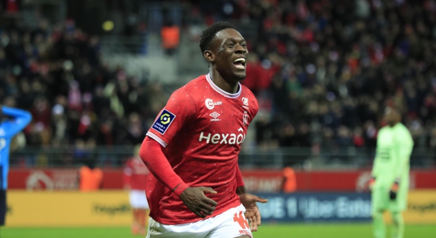 Αφήνει τα «τρία λιοντάρια» για χάρη των ΗΠΑ ο Μπαλογκάν