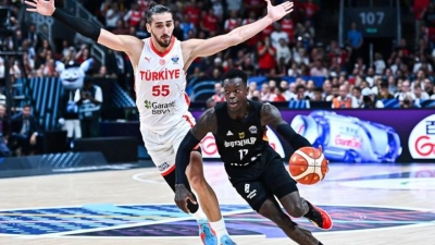 Σρέντερ στο πούλμαν της Γερμανίας: «Καλύτερος προπονητής ο Αταμάν;”