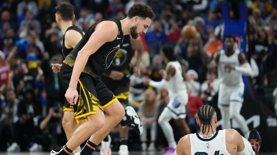 NBA Christmas: Μαχητές οι... Ουόριορς διέλυσαν τους Γκρίζλις!
