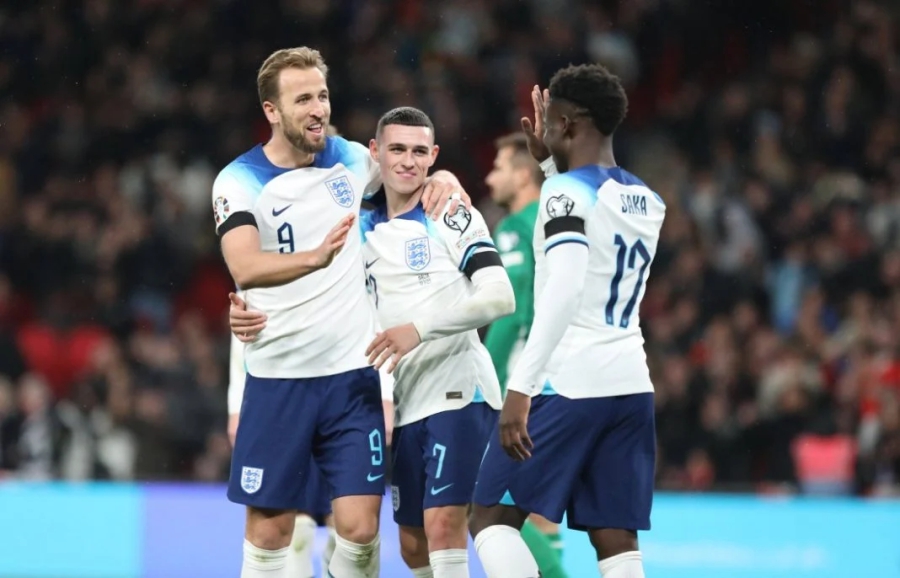 «Στον άσο» το πρώτο βήμα της Αγγλίας για… «να το φέρει σπίτι» από το Pamestoixima!