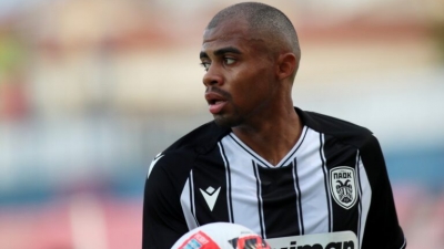 Τέιλορ: «Να σταματήσουμε να δεχόμαστε φτηνά γκολ»