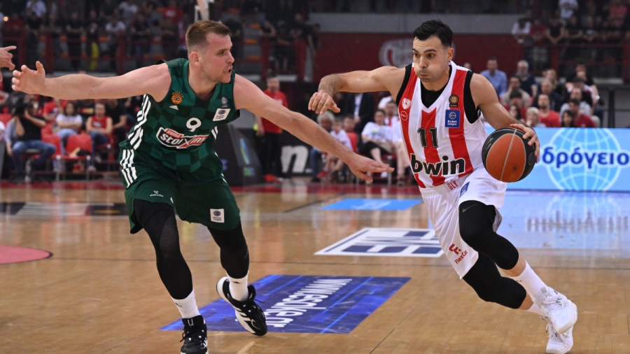 Ολυμπιακός – Παναθηναϊκός 73-70: Προβάδισμα τίτλου δια «πυρός και σιδήρου»