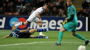 Η αξέχαστη παράσταση του Γκάρεθ Μπέιλ απέναντι στην Ίντερ και το χατ-τρικ που τον έκανε ξακουστό στην Ευρώπη! (video)