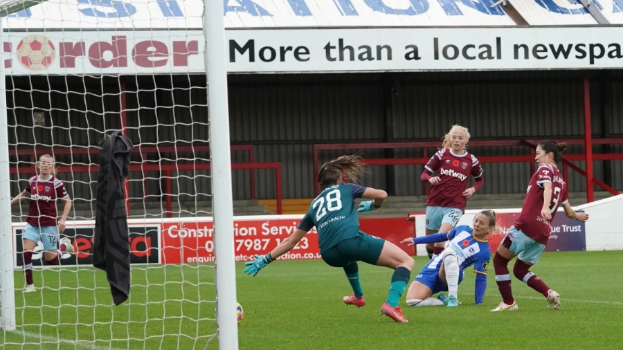 Βεατρίκη Σαρρή: Πρώτο γκολ με τη Μπράιτον και νίκη απέναντι στη Γουέστ Χαμ! (video)