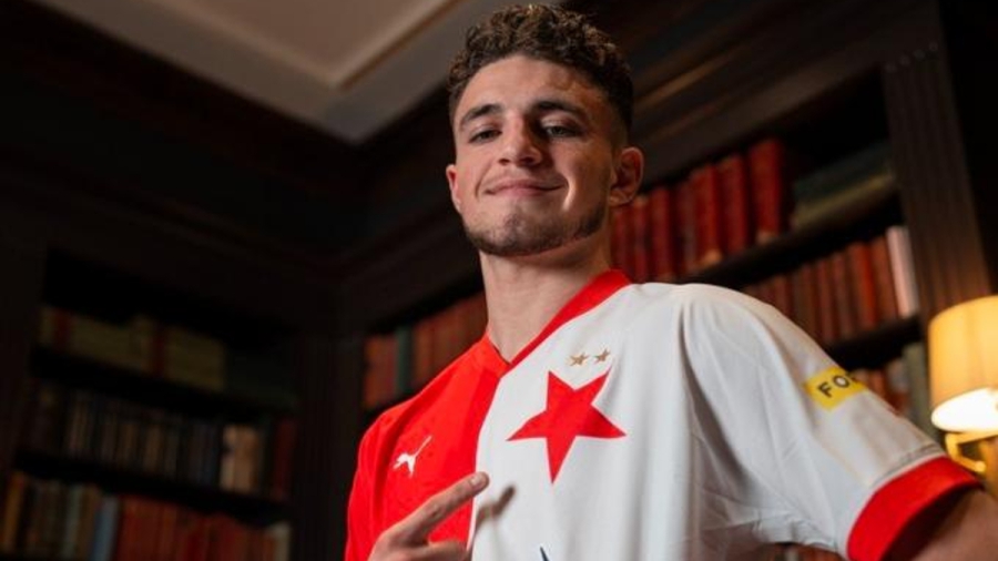 Χρήστος Ζαφείρης: Στην Σλάβια Πράγας με 3 εκατ. ευρώ!