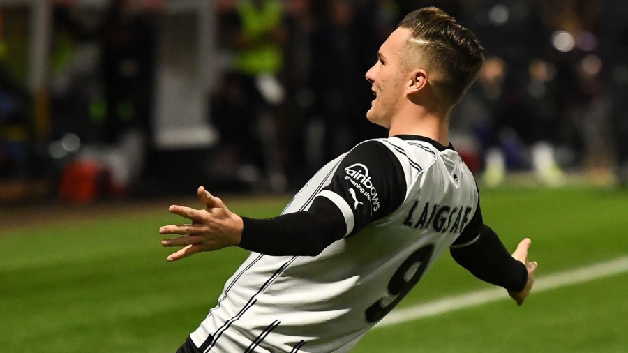Ποτέ και κανένας: Ο Λάνγκσταφ έγινε ο μοναδικός στην ιστορία της National League με 41+ γκολ στη σεζόν!