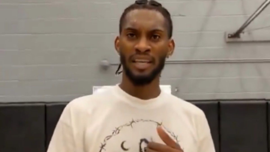 «Άφωνος» έμεινε ο ΜακΝτάνιελς όταν έμαθε πως έγινε trade από τους Ράπτορς για τον Βεζένκοφ (video)