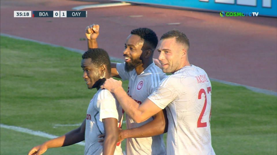 Βόλος - Ολυμπιακός 0-2: Ο Μπακαμπού διπλασιάζει τα τέρματα των «ερυθρόλευκων» και φτάνει τα 14 γκολ (video)