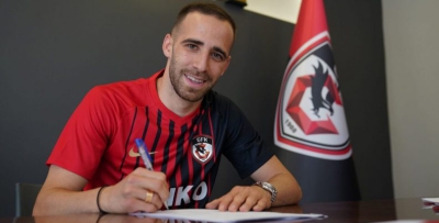 Άτυχος ο Κίτσιου: Έδωσε τη νίκη στη Γαλατασαράι με αυτογκόλ (video)