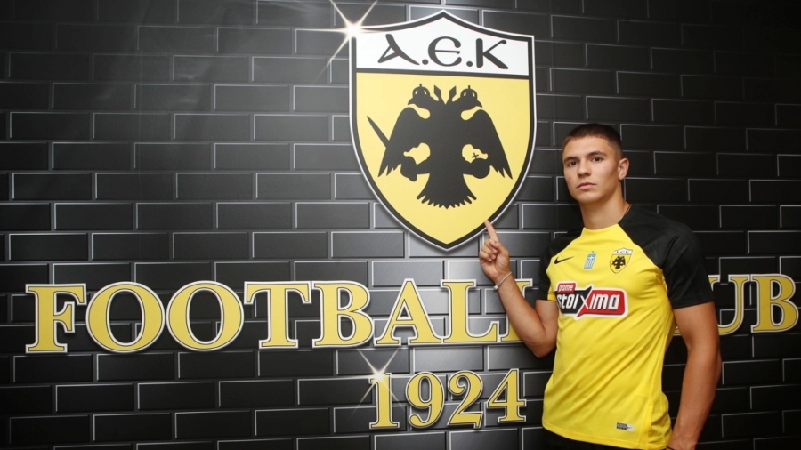 Καλοσκάμης: «Ανυπομονώ να ξεκινήσω στην ΑΕΚ» (pics)