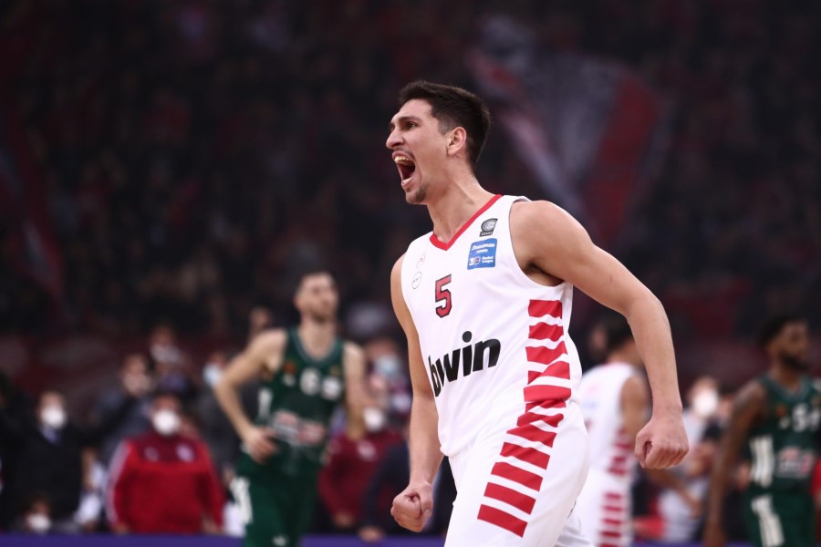 Λαρεντζάκης: «Το αβαντάζ σε καμία περίπτωση δεν σου δίνει τον τίτλο»