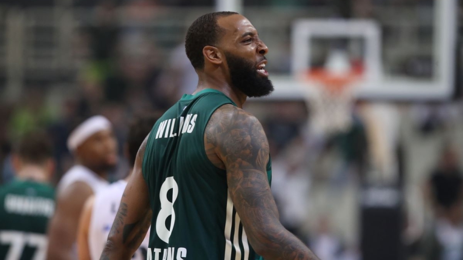 Ο Ντέρικ Γουίλιαμς δήλωσε «παρών» κόντρα στον Ερυθρό Αστέρα με φοβερό τρόπο!