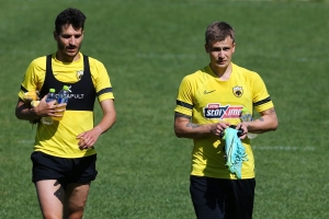 ΑΕΚ: Εκτός ομάδας οι Νταντσένκο και Λόπες