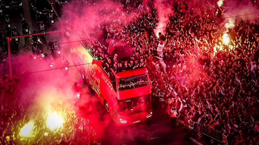 Μαρόκο: Υποδοχή ηρώων στην εθνική ομάδα - Μοναδικές εικόνες (video)