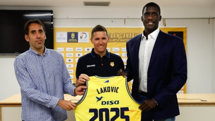 Ο Λάκοβιτς στην Γκραν Κανάρια έως το 2025