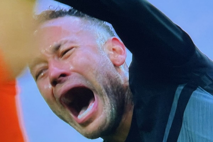 Σεντ Ετιέν - Παρί Σεν Ζερμέν: Σοκαριστικό διάστρεμμα του Νεϊμάρ, έφυγε με φορείο και κλάματα από το γήπεδο