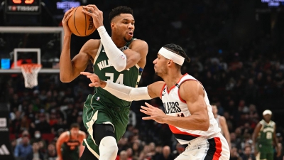 Μπλέιζερς - Μπακς 108-127: Άνετο «πέρασμα» από το Πόρτλαντ, με double-double Αντετοκούνμπο (video)