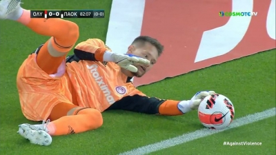 Ολυμπιακός - ΠΑΟΚ 0-0: Παραλίγο γκολ από το κέντρο ο Σοάρες, σώζει ο Βάτσλικ! (video)