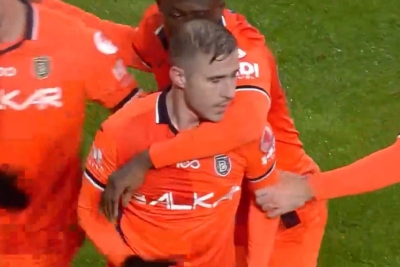 Δημήτρης Πέλκας: Σκόραρε και... υπέγραψε την ανατροπή κόντρα στην ομάδα του Χαρίση (video)