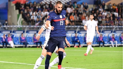 Γαλλία- Βοσνία: Kόκκινη κάρτα ο Κουντέ, με 10 παίκτες οι «τρικολόρ»!