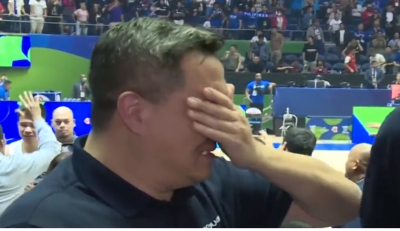 Ο σχολιαστής της Κίνας δε μπορούσε να συγκρατήσει τα δάκρυά του μετά την ήττα από τις Φιλιππίνες (video)