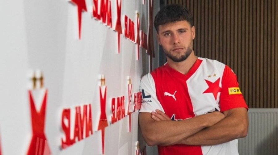 Επέστρεψε στην Σλάβια Πράγας ο Μπότος