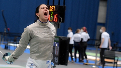 Κρίμα για την εκπληκτική Γκουντούρα: Αποκλείστηκε σε ματς – θρίλερ, στα προημιτελικά της ξιφασκίας! (video)