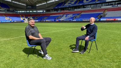 Με τους Σ. Γιαννακόπουλο και Τ. Φύσσα ολοκληρώνεται η επετειακή σειρά «2004 Δευτερόλεπτα» της COSMOTE TV