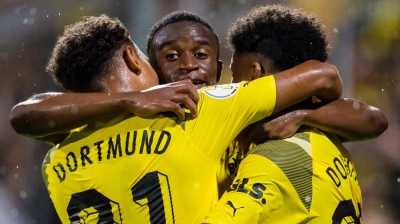 Μόναχο 1860 - Ντόρτμουντ 0-3: Άνοιξε λογαριασμό ο Αντεγιέμι στην πρώτη επίσημη νίκη της σεζόν