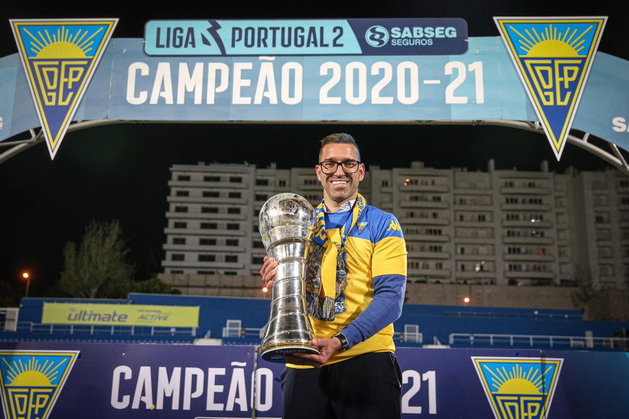 ﻿Ρομάνο: «Πέδρο Άλβες, ο νέος διευθυντής του Ολυμπιακού!»