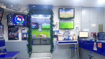 Εφτάτυχος παίκτης του ΣΚΡΑΤΣ στον Πειραιά κέρδισε 500.000 ευρώ – Τι λέει η ιδιοκτήτρια του τυχερού πρακτορείου ΟΠΑΠ