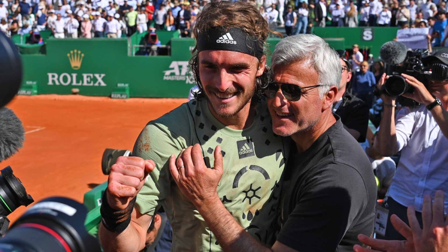 Ο Τσιτσιπάς έκανε δώρο 240.000 ευρώ στον πατέρα του! (video)