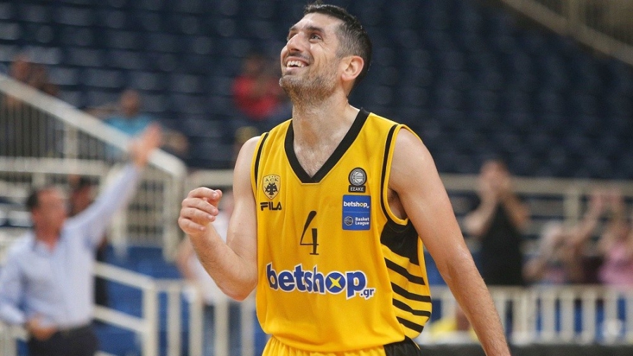 ΑΕΚ για Ξανθόπουλο: «Στο ολόχρυσο βιβλίο μας, το όνομά του θα βρίσκεται εσαεί σε περίοπτη θέση!»