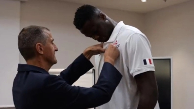 Ο Φαλ μεταξύ των τιμώμενων «ιπποτών» για το αργυρό μετάλλιο στο Τόκιο! (video)