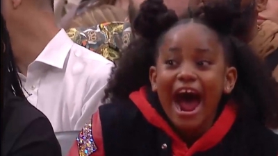 Η... τσιρίδα της κόρης του ΝτεΡόζαν MVP των Μπουλς! (video)