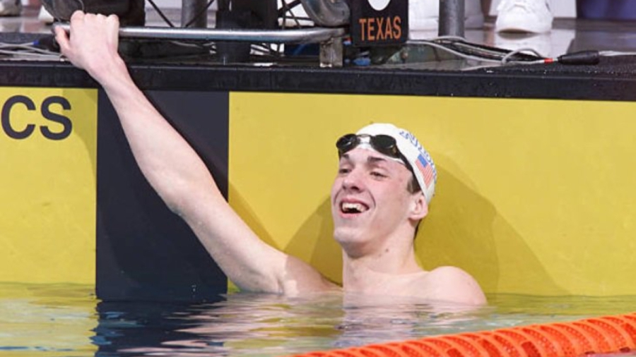 Μάικλ Φελπς: Το πρώτο «λιθαράκι» των ρεκόρ μπήκε σε ηλικία μόλις… 15 ετών! (video)