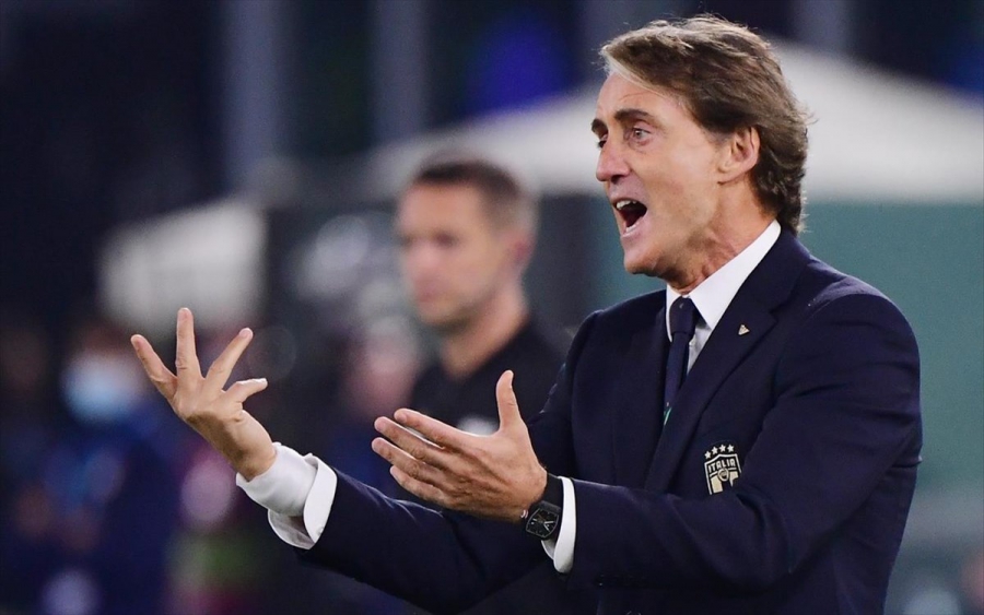 Globe Soccer Awards: Ο Ρομπέρτο Μαντσίνι πήρε το βραβείο του καλύτερου προπονητή της χρονιάς