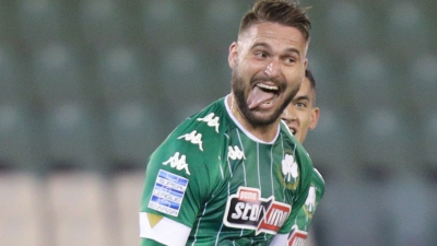 Επιστροφή στις προπονήσεις για Σένκεφελντ