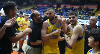 «Πάθος, ιδρώτας, ηγεσία και καρδιά - Αρχηγέ σ' ευχαριστούμε!»: Ο Γιάνκοβιτς είναι πια... βετεράνος και το Περιστέρι αποχαιρετά! (video)