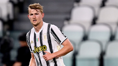 Τσέλσι: «Φουντώνουν» τα σενάρια μετακίνησης του Ντε Λιχτ!