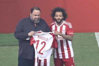 Συγκινημένος ο Βαγγέλης Μαρινάκης: «Έχουμε μαζί μας έναν θρύλο που ήρθε σε έναν θρύλο» (video)