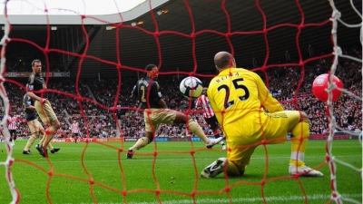 Το πιο διάσημο μπαλόνι που νίκησε τη… Λίβερπουλ και τον Ρέινα! (video)