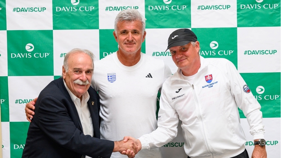 Εντυπωσιάζει το Παναθηναϊκό Στάδιο με το γήπεδο τένις στην «καρδιά» του